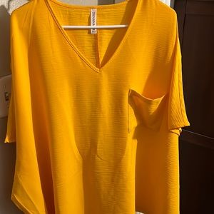 Zenana 2x gold top like new